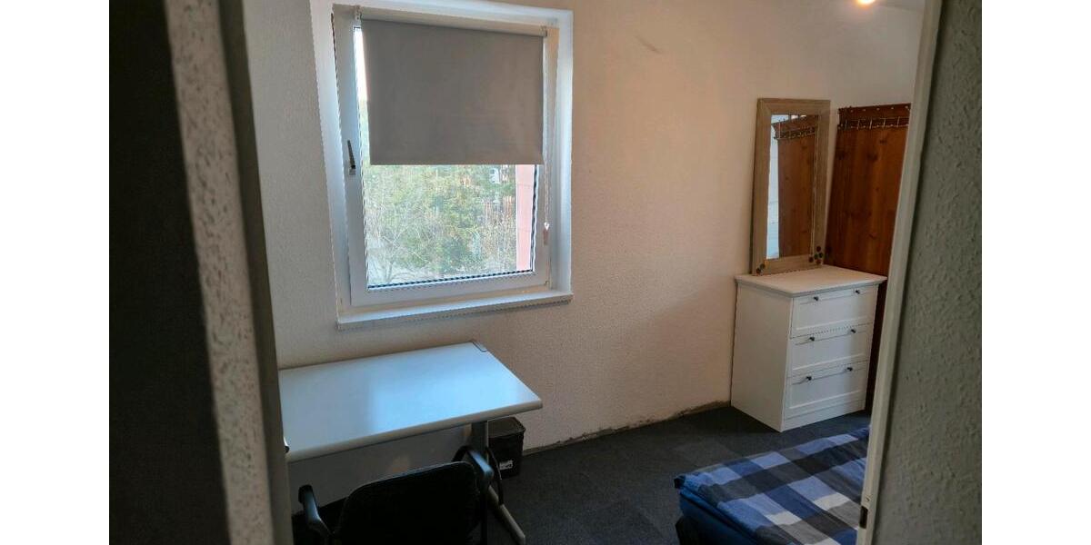 Etagenwohnung Eberswalde Brandenburgisches Viertel - 1 Zimmer, 14 m&sup2;, 320&euro; | Angebot:26688979
