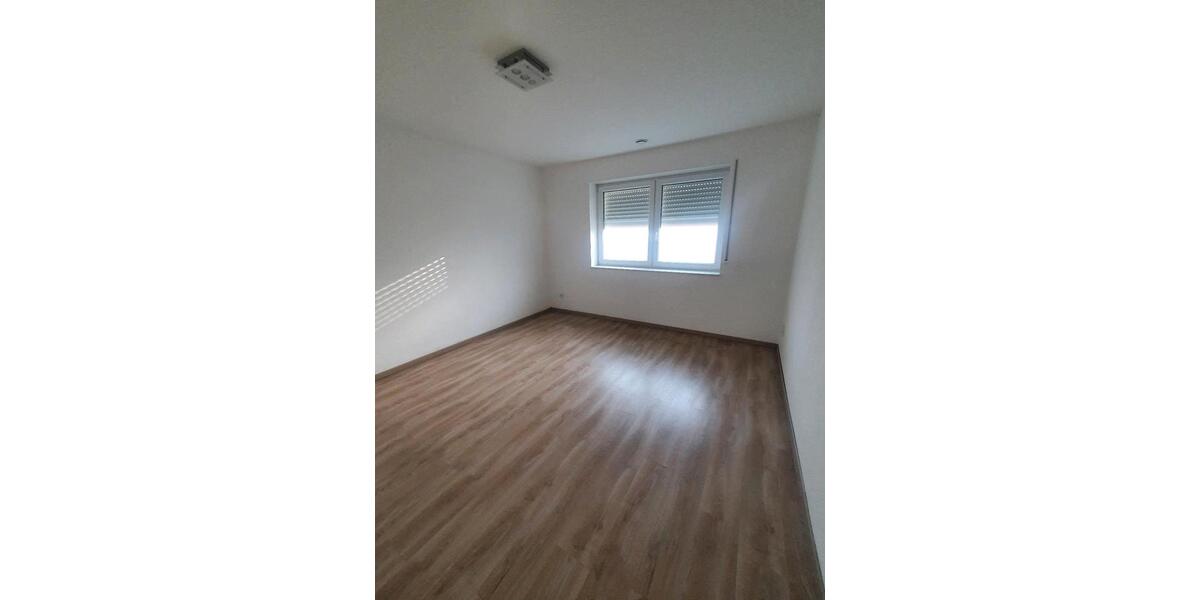 Erdgeschoßwohnung Essen (Oldenburg) - 3 Zimmer, 100 m&sup2;, 880&euro; | Angebot:25455524