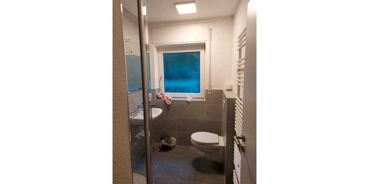 Wohnen auf Zeit Karlsruhe Hagsfeld - 12 Zimmer, 105 m&sup2;, 456&euro; | Angebot:26464266
