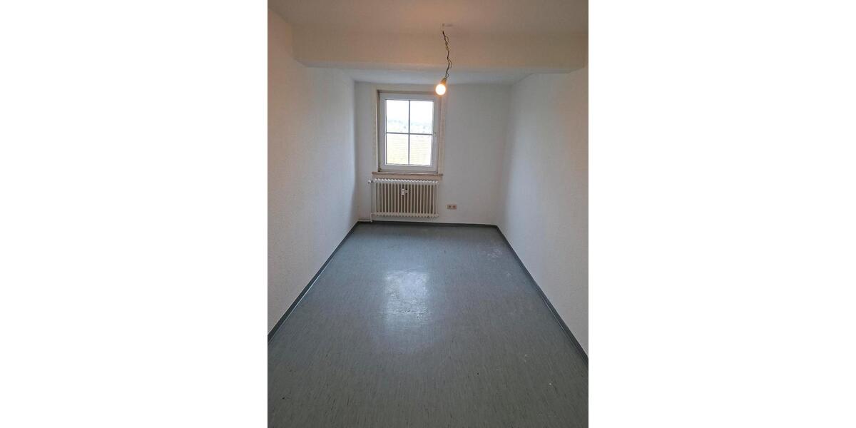 Etagenwohnung Alsfeld - 2 Zimmer, 78 m&sup2;, 700&euro; | Angebot:26500007