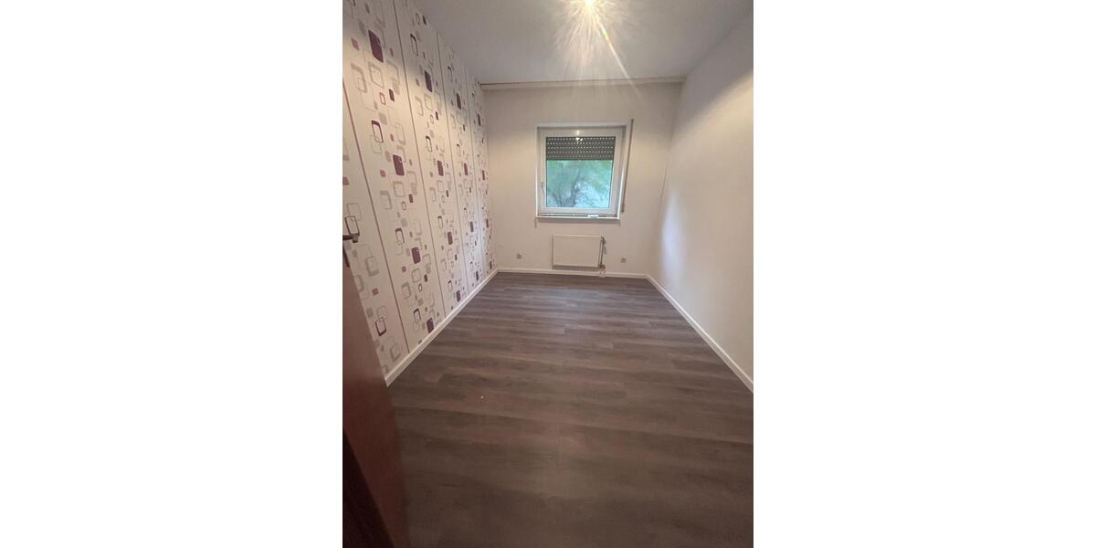 Erdgeschoßwohnung Osthofen - 3 Zimmer, 75 m&sup2;, 975&euro; | Angebot:24868809