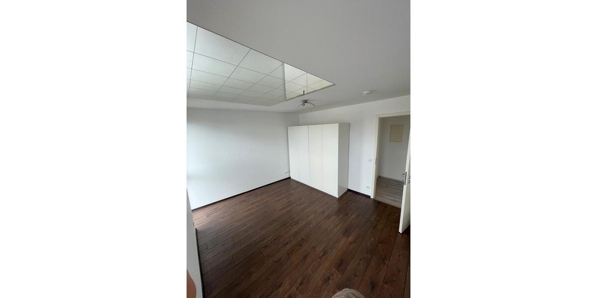 Etagenwohnung Kölln-Reisiek Reisiek - 2 Zimmer, 77 m&sup2;, 1.260&euro; | Angebot:26482907