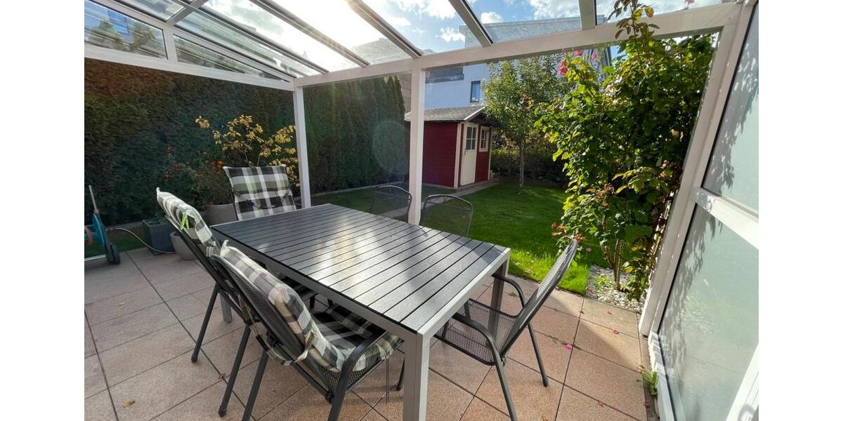 Reihenhaus Berlin Spandau - 5 Zimmer, 142 m&sup2;, 2.600&euro; | Angebot:25832956