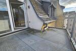 In diesem Idyllischen Altbau mit seiner wunderschönen Dachterrasse lebt man gerne 2 Monate mietfrei zimmer