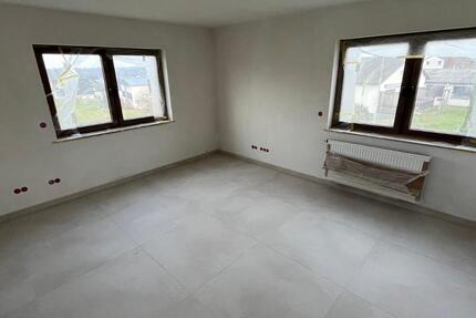 Kernsanierte 1-ZW mit Diele in Niederklein 1 zimmer