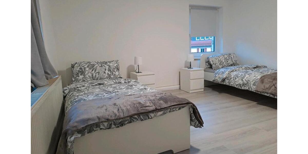 Wohnen auf Zeit Neuenmarkt - 6 Zimmer, 168 m&sup2;, 15&euro; | Angebot:24346951