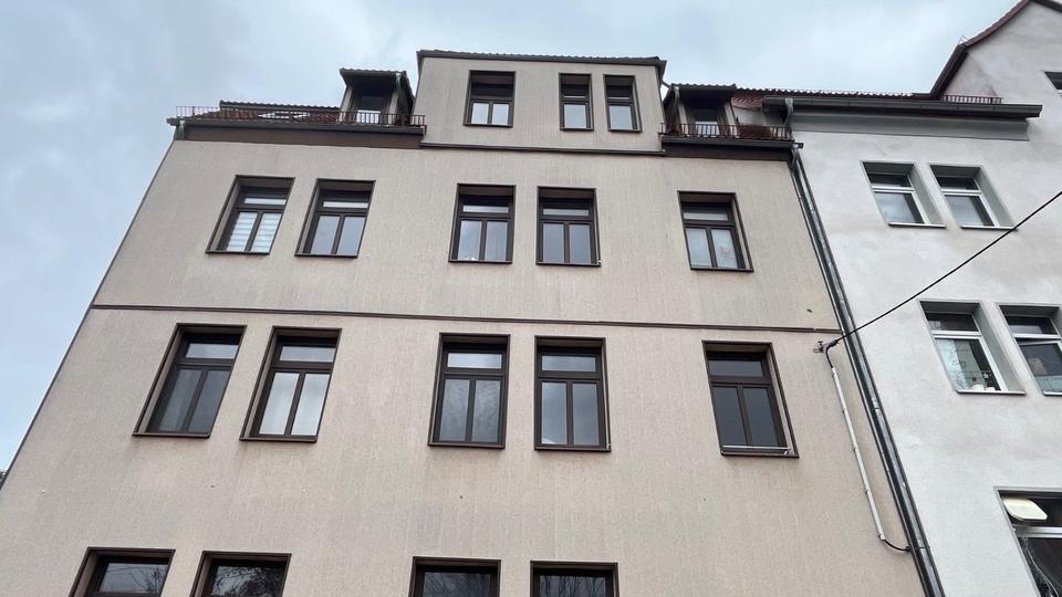 Dachgeschoßwohnung Werdau - 3 Zimmer, 64 m&sup2;, 390&euro; | Angebot:26032896