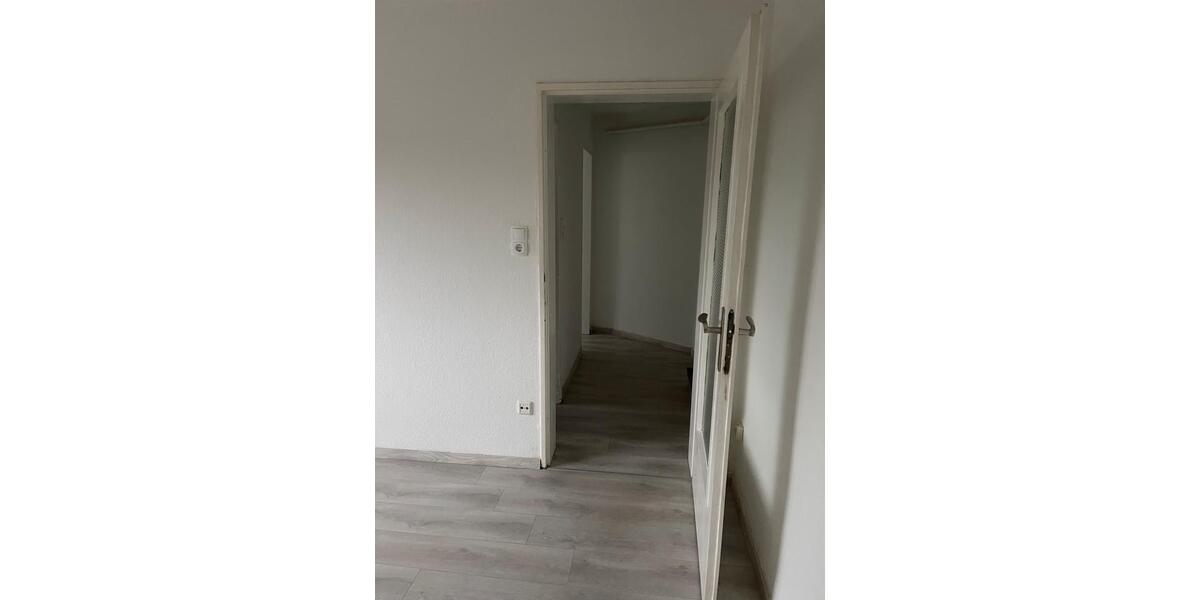 Etagenwohnung Kassel Südstadt - 1 Zimmer, 22 m&sup2;, 230&euro; | Angebot:26544358