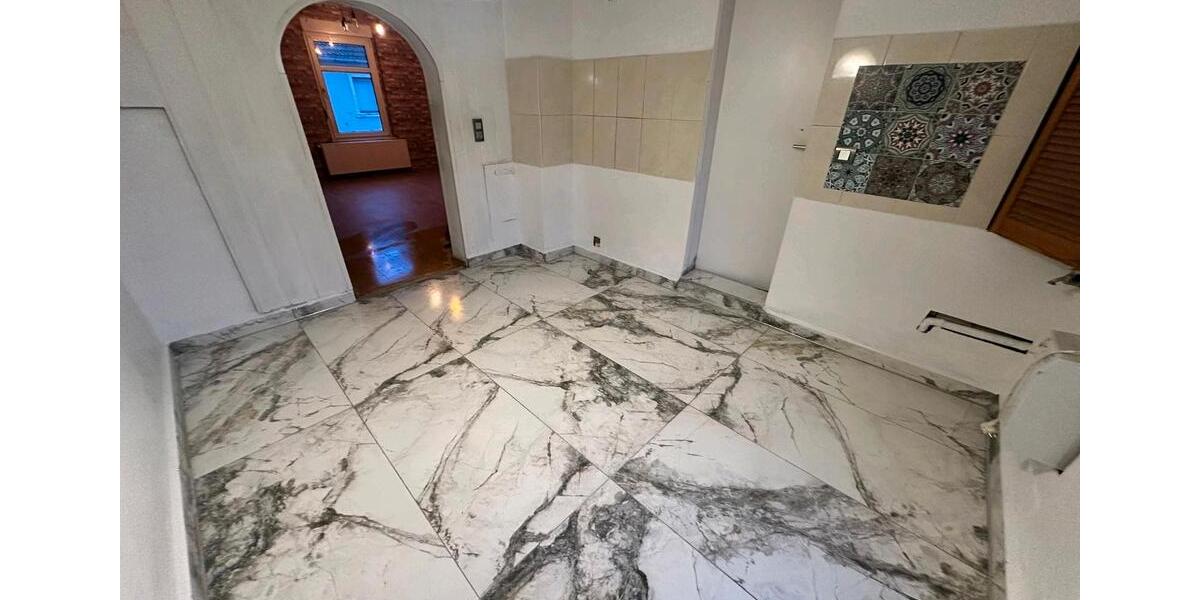 Etagenwohnung Genthin - 5 Zimmer, 170 m&sup2;, 850&euro; | Angebot:24982554