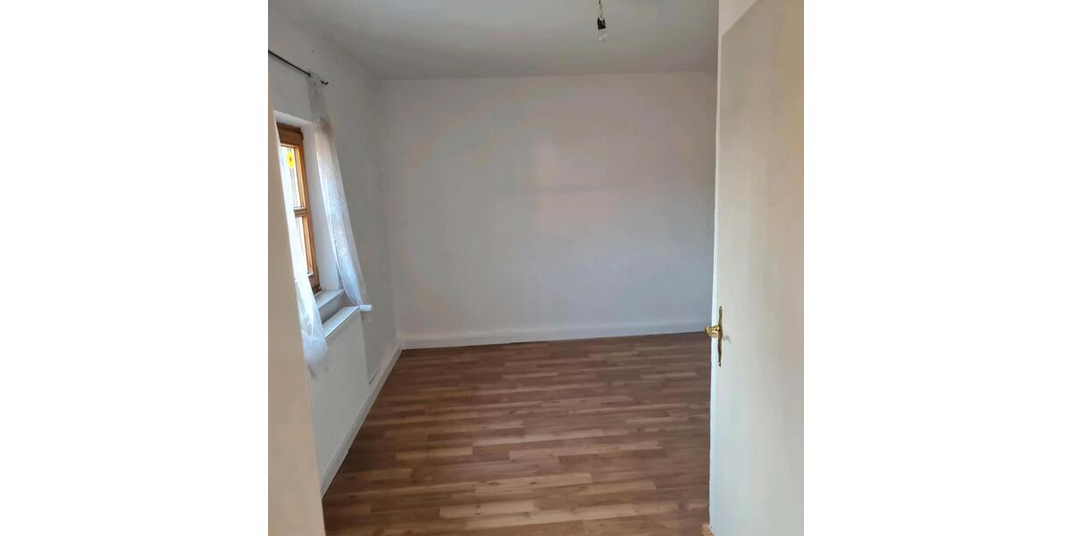 Etagenwohnung Rotthalmünster - 3 Zimmer, 95 m&sup2;, 800&euro; | Angebot:25715370