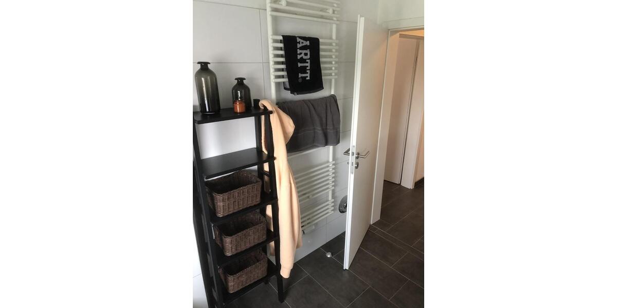 Dachgeschoßwohnung Lippstadt - 2 Zimmer, 75 m&sup2;, 800&euro; | Angebot:26256346