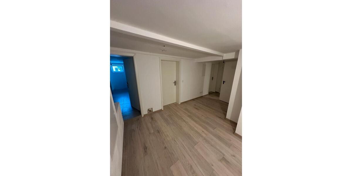Etagenwohnung Hofheim am Taunus - 2 Zimmer, 73 m&sup2;, 1.250&euro; | Angebot:25512392