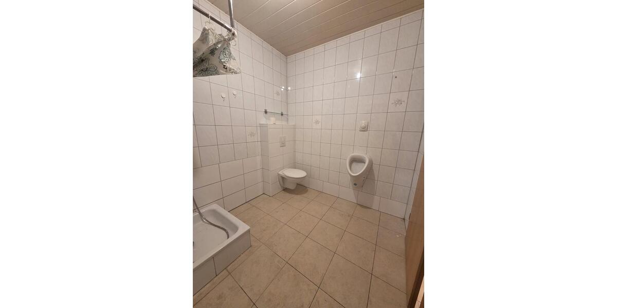 Erdgeschoßwohnung Löhne - 4 Zimmer, 111 m&sup2;, 1.350&euro; | Angebot:26294639