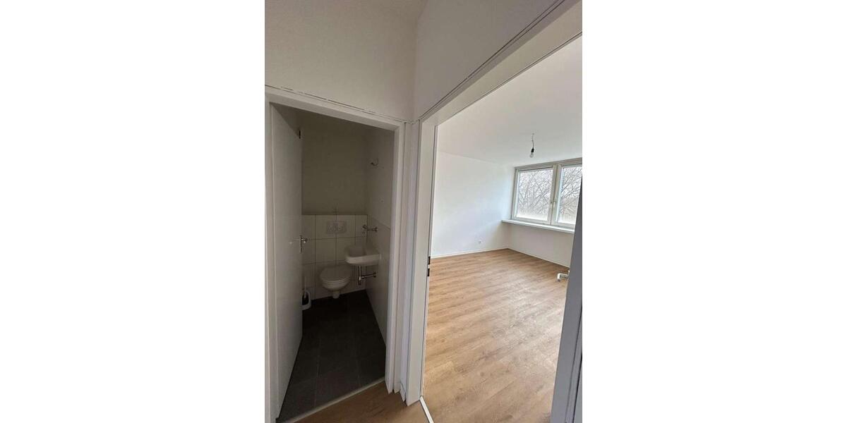 Etagenwohnung Karlsruhe Wettersbach - 3 Zimmer, 81 m&sup2;, 850&euro; | Angebot:25182171