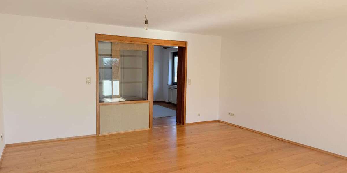 Etagenwohnung Laupheim - 4 Zimmer, 90 m&sup2;, 980&euro; | Angebot:26820819