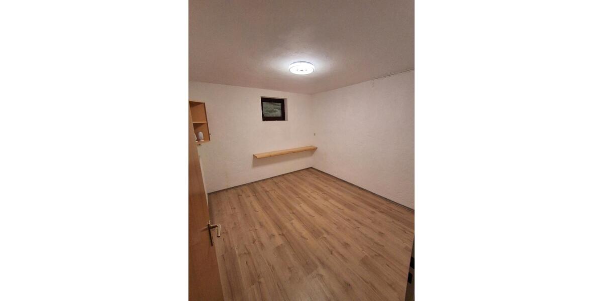 Wohnen auf Zeit Gilching - 2 Zimmer, 12 m&sup2;, 700&euro; | Angebot:24447304