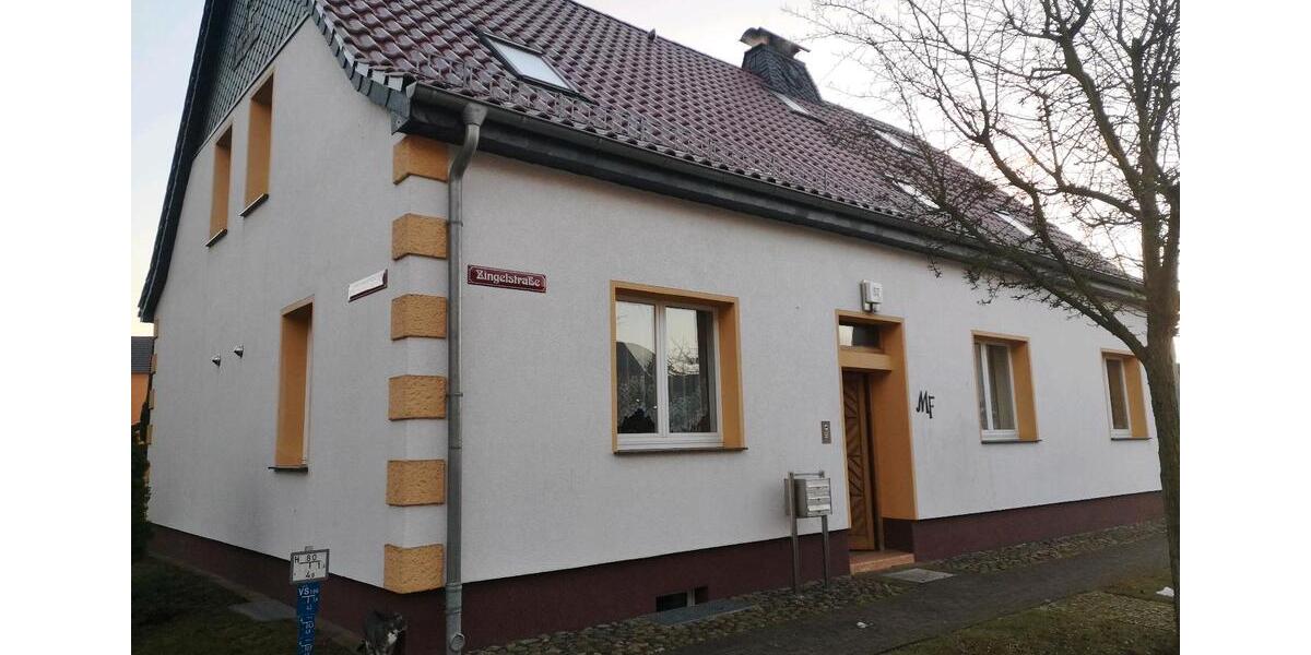 Dachgeschoßwohnung Gartz (Oder) - 3 Zimmer, 72 m&sup2;, 550&euro; | Angebot:25938383