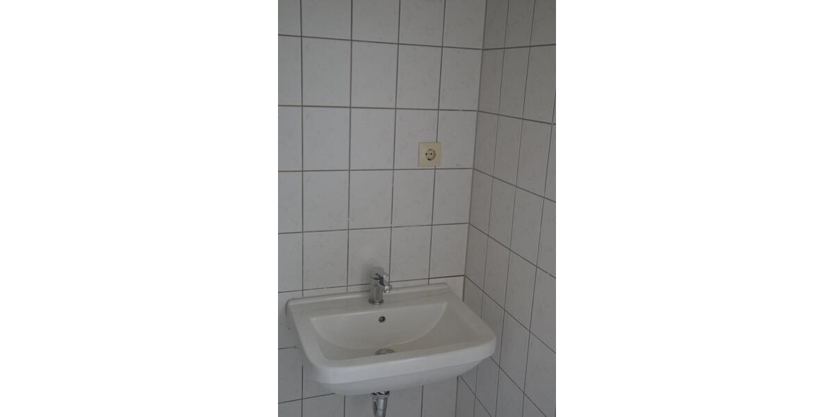 Erdgeschoßwohnung Delligsen - 3 Zimmer, 79 m&sup2;, 420&euro; | Angebot:25723867