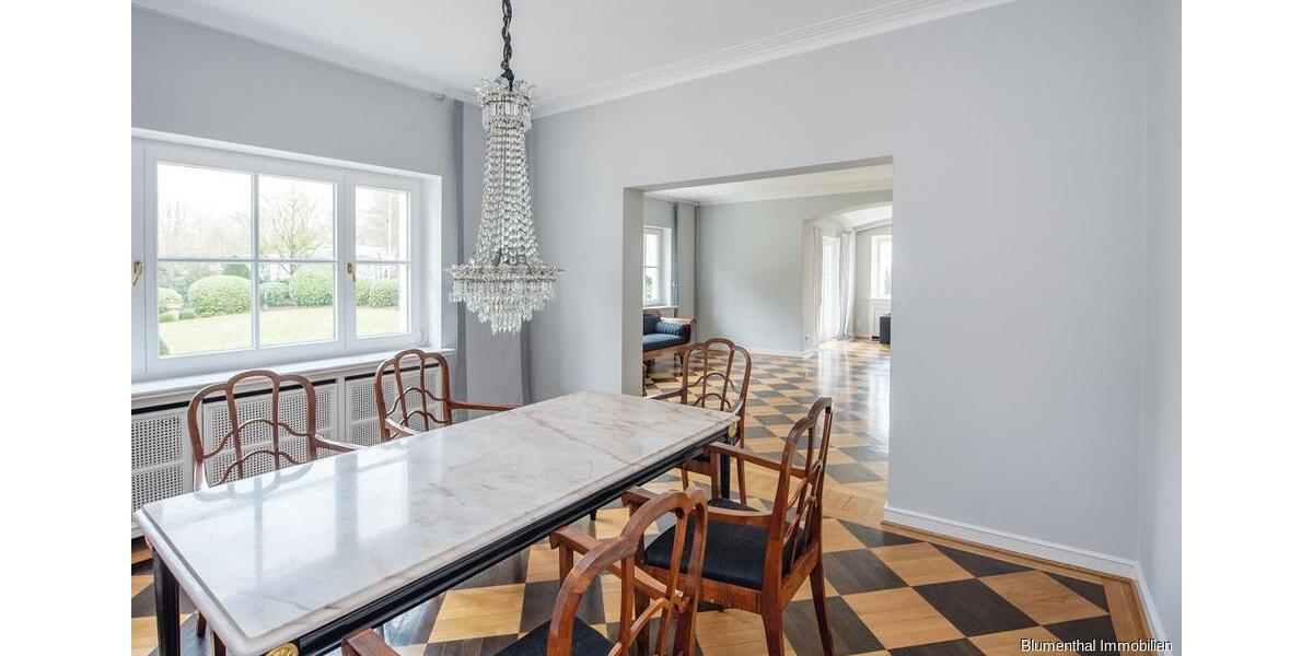 Villa Bielefeld Schildesche - 7 Zimmer, 272 m&sup2;, 2.700&euro; | Angebot:26291726