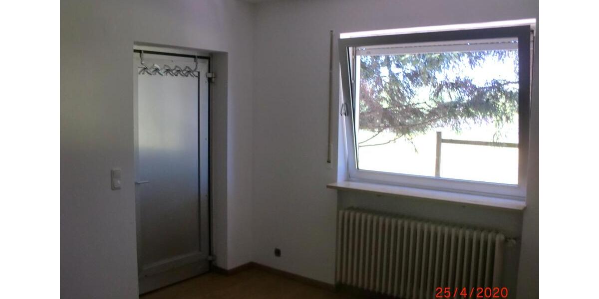 Erdgeschoßwohnung Weißenburg in Bayern - 1 Zimmer, 35 m&sup2;, 355&euro; | Angebot:26425707