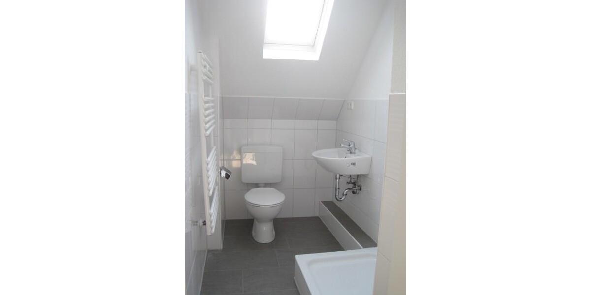 Dachgeschoßwohnung Hattingen - 2 Zimmer, 47 m&sup2;, 609&euro; | Angebot:23242773