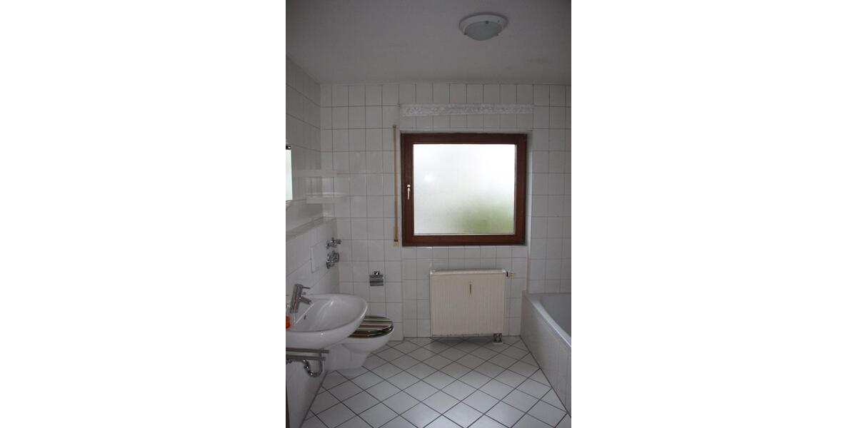 Erdgeschoßwohnung Angelbachtal - 4 Zimmer, 92 m&sup2;, 1.020&euro; | Angebot:26547365