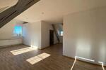Dachgeschoßwohnung Gröditz - 3 Zimmer, 88 m&sup2;, 660&euro; | Angebot:26132946