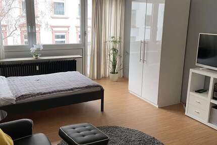 Wohnung zum Mieten in Frankfurt am Main 1.090 € 32 m²