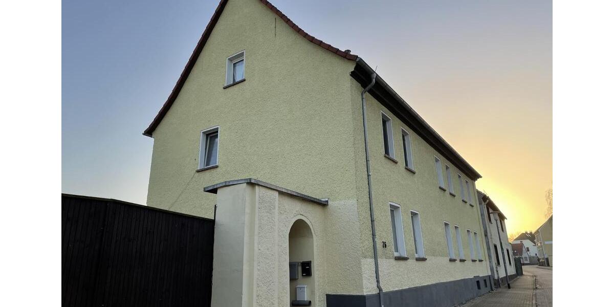 Etagenwohnung Bördeland - 4 Zimmer, 95 m&sup2;, 450&euro; | Angebot:25220427