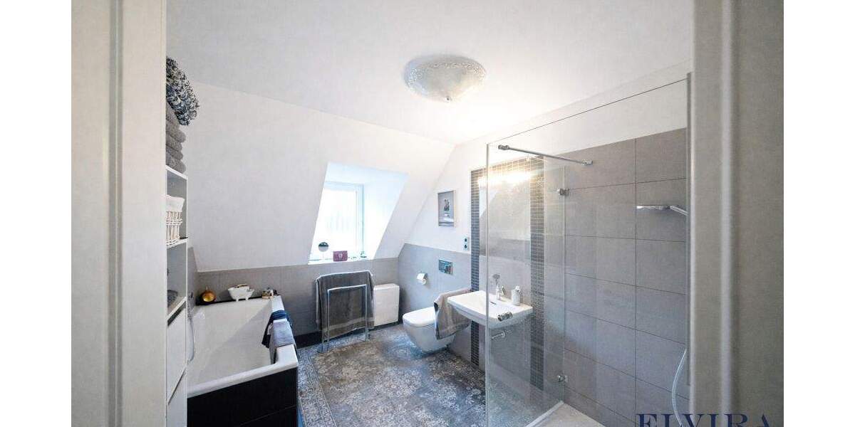 Etagenwohnung München Altstadt-Lehel - 3 Zimmer, 120 m&sup2;, 2.880&euro; | Angebot:25214911