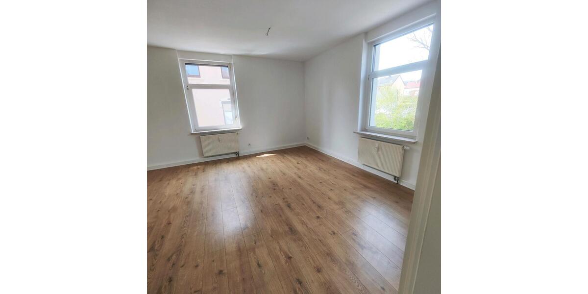 Etagenwohnung Werdau - 3 Zimmer, 81 m&sup2;, 675&euro; | Angebot:26413671