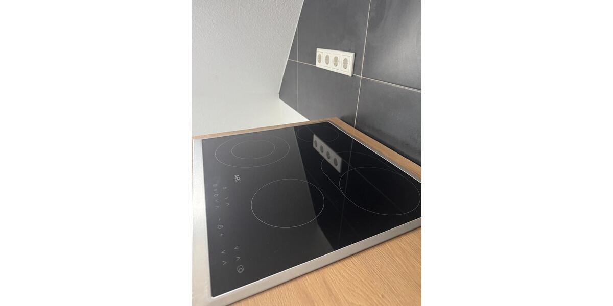 Dachgeschoßwohnung Krefeld Benrad - 2 Zimmer, 60 m&sup2;, 750&euro; | Angebot:26536681