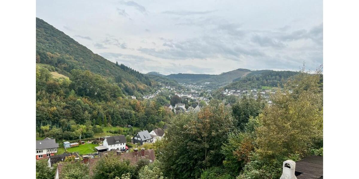 Erdgeschoßwohnung Lennestadt - 4 Zimmer, 110 m&sup2;, 890&euro; | Angebot:26635689