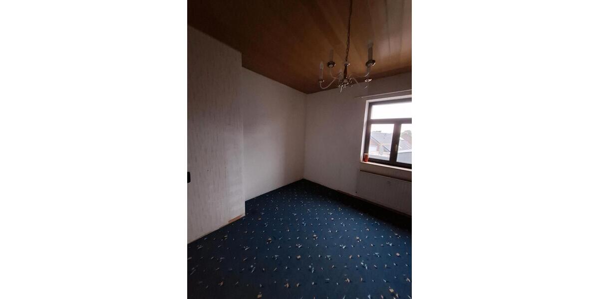 Dachgeschoßwohnung Geilenkirchen - 3 Zimmer, 123 m&sup2;, 990&euro; | Angebot:26504046