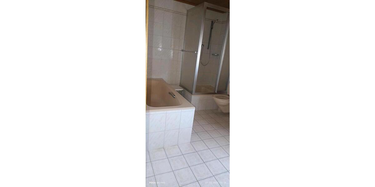 Erdgeschoßwohnung Großheubach - 3 Zimmer, 83 m&sup2;, 123&euro; | Angebot:26638685