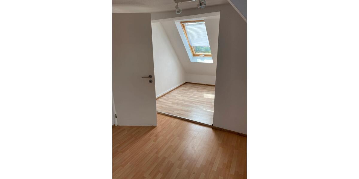 Etagenwohnung Goslar Immenrode - 5 Zimmer, 110 m&sup2;, 700&euro; | Angebot:25978194