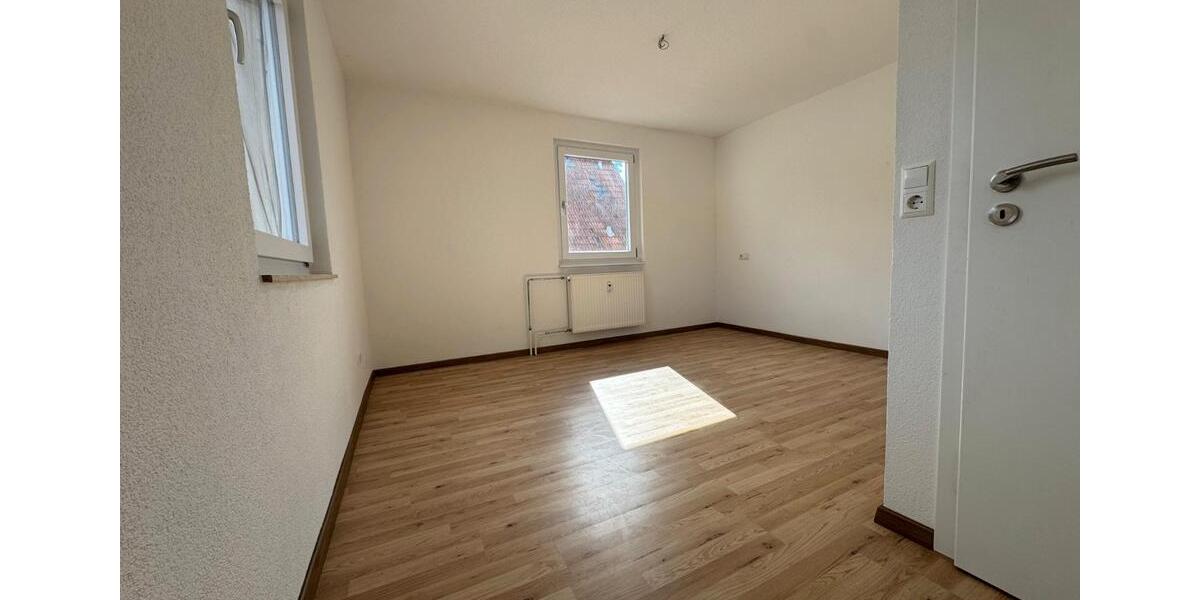 Etagenwohnung Mengen - 3 Zimmer, 70 m&sup2;, 700&euro; | Angebot:26562335