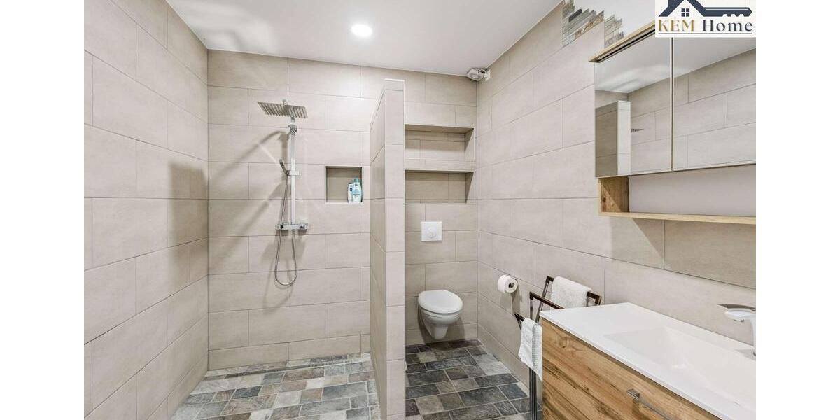 Etagenwohnung Lauenau - 2 Zimmer, 2.000 m&sup2;, 2.250&euro; | Angebot:26299802