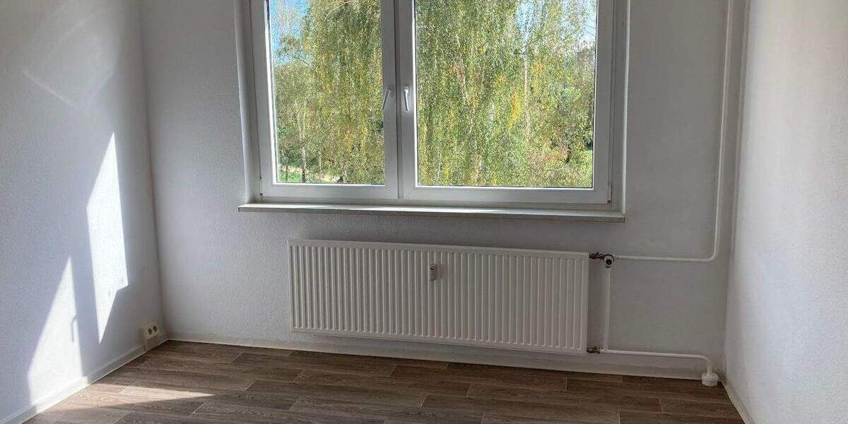 Etagenwohnung Gera Lusan - 2 Zimmer, 50 m&sup2;, 295&euro; | Angebot:24972127