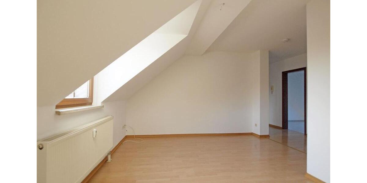 Dachgeschoßwohnung Flöha - 3 Zimmer, 62 m&sup2;, 390&euro; | Angebot:26147879