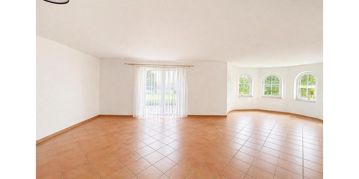 Erdgeschoßwohnung Ochsenhausen - 2 Zimmer, 116 m&sup2;, 1.000&euro; | Angebot:26616861