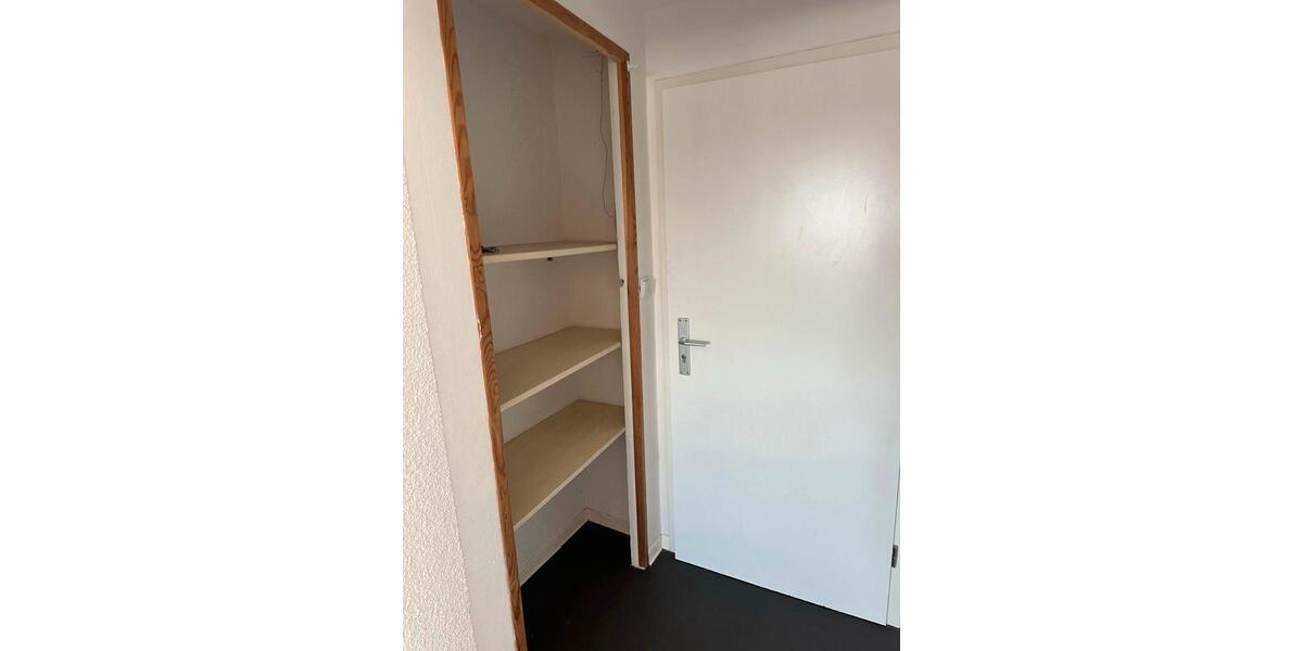 Dachgeschoßwohnung Hecklingen - 4 Zimmer, 62 m&sup2;, 350&euro; | Angebot:24878569