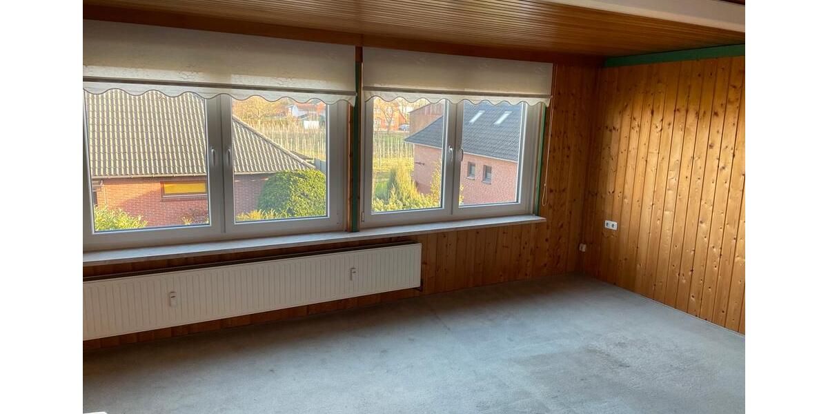 Dachgeschoßwohnung Drochtersen - 5 Zimmer, 110 m&sup2;, 1.400&euro; | Angebot:25992615