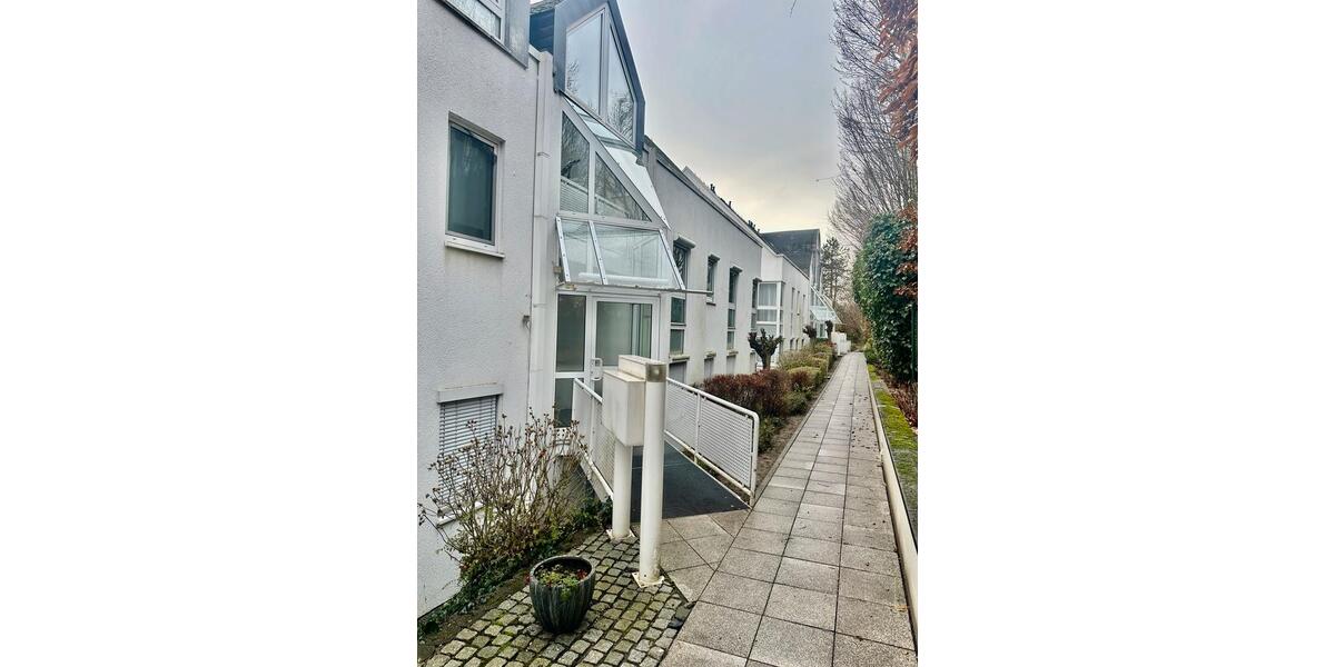 3-Zimmer-Wohnung, Balkon,EBK+2Duplex-Stellplätze 3 zimmer