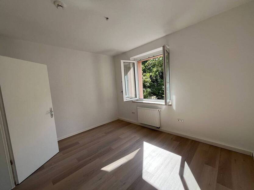 Frisch renovierte 5-Zimmer-Wohnung in guter Lage 5 zimmer