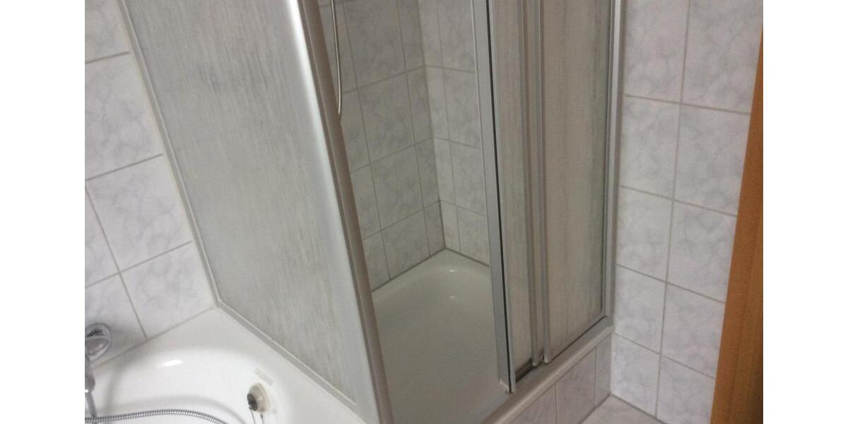 Erdgeschoßwohnung Giesen - 3 Zimmer, 84 m&sup2;, 1.010&euro; | Angebot:24714201