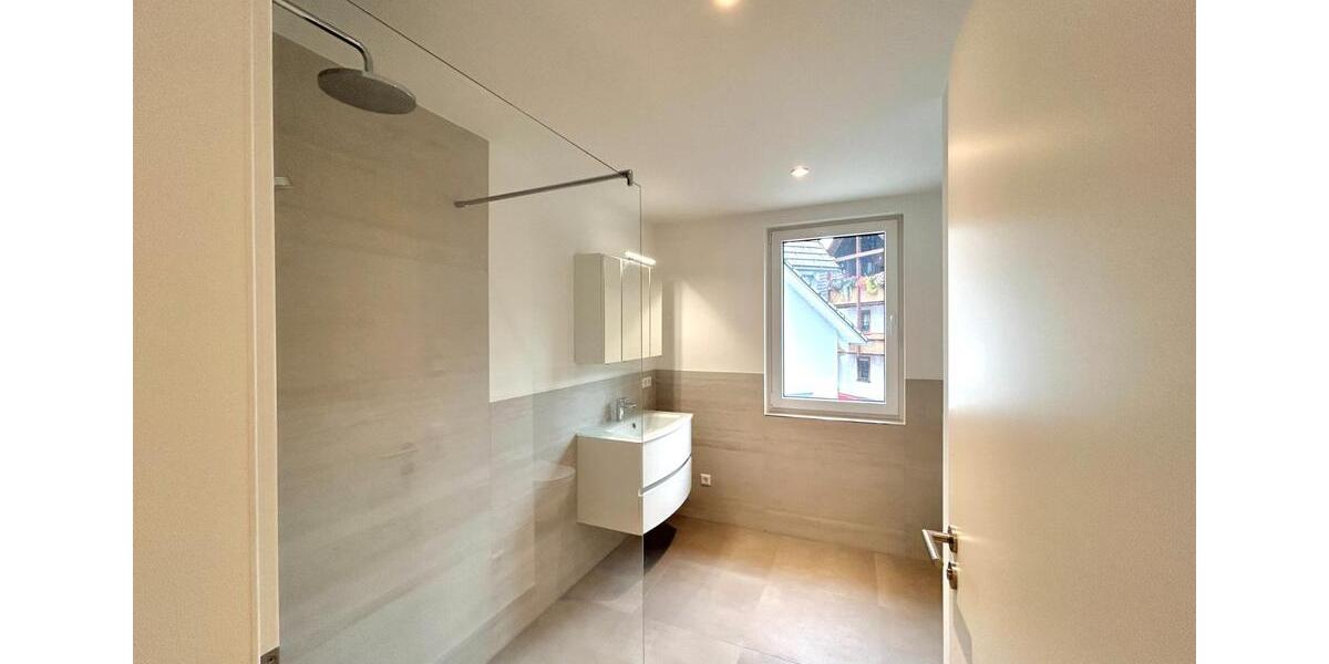 Etagenwohnung Schramberg Tennenbronn - 3 Zimmer, 88 m&sup2;, 1.000&euro; | Angebot:26213031