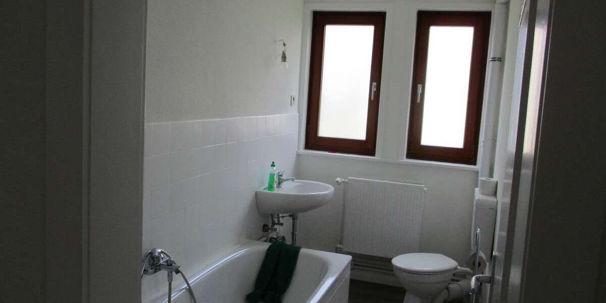 Etagenwohnung Helmstedt - 3 Zimmer, 69 m&sup2;, 580&euro; | Angebot:27003996