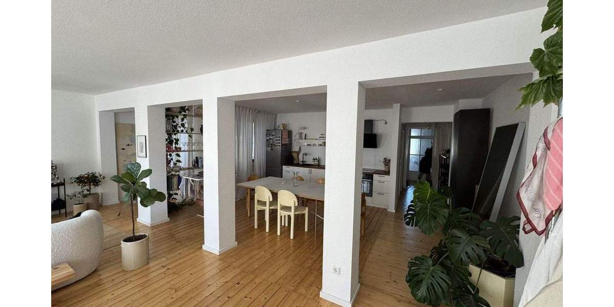 Etagenwohnung Detmold Innenstadt - 2 Zimmer, 94 m&sup2;, 795&euro; | Angebot:24909778