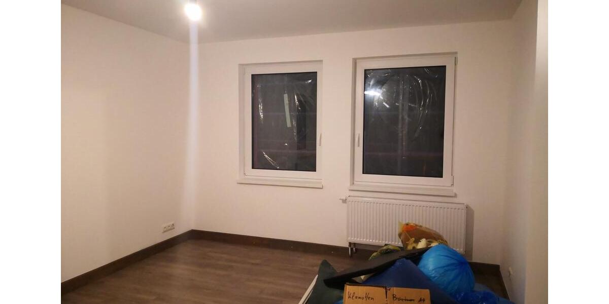 Etagenwohnung Pößneck - 4 Zimmer, 100 m&sup2;, 1.000&euro; | Angebot:22981819